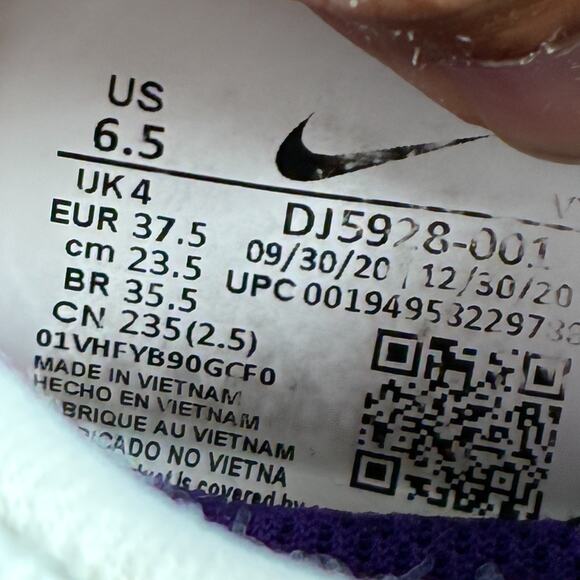 Nike React Infinity Run Flyknit 2 White Running Shoes DJ5928-001 Womens Size 6.5 - Picture 9 of 10